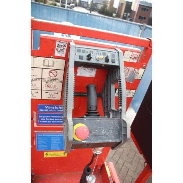 2015 جيه ال جي 1930ES-46318274