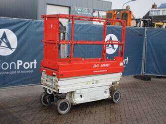 2015-jlg-1930es-1437860-46318291