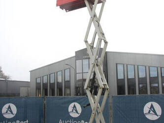 2015-jlg-1930es-1437860-46318307