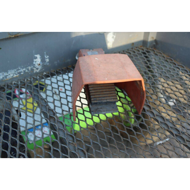 2014 نيفتيليفت HR12NDE-46318397