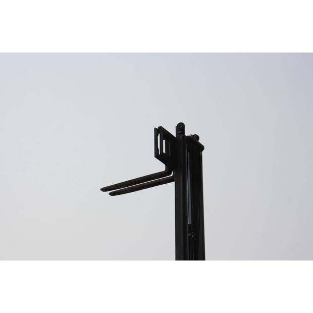 2013 ميتسوبيشي FG25N-46318461