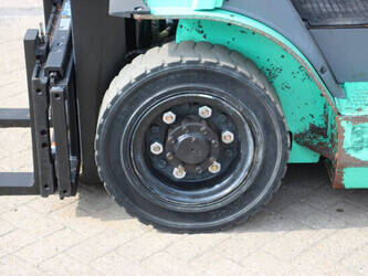 2013-mitsubishi-fg25n-1437866-46318475