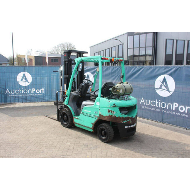 2012 MITSUBISHI FG25N-46318498