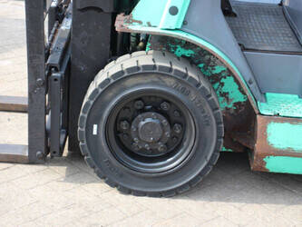 2012-mitsubishi-fg25n-46318510