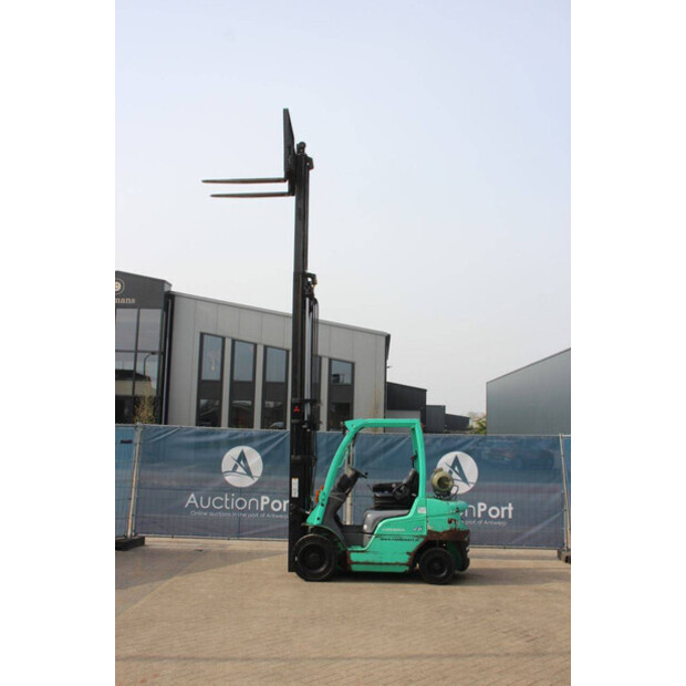 2012 MITSUBISHI FG25N-46318526