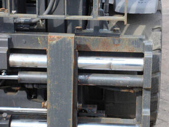 2016-linde-h25t-02-600-1437870-46318598