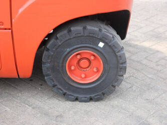 2016-linde-h25t-02-600-1437870-46318603