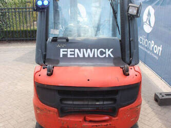 2015-linde-h25t-02-1437871-46318625