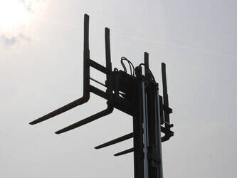 2011-linde-h30t-01-1437872-46318687