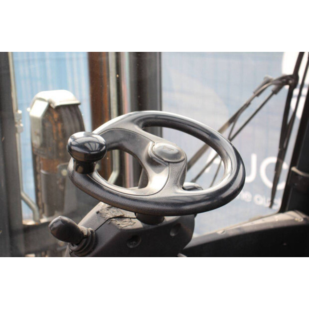 2011 ليندي H3OT-01-46318710