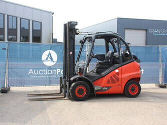 Image for LIFTS 2014 Linde H40T-02