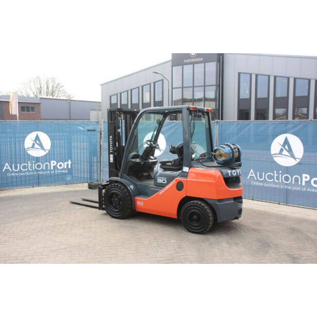 2019 Toyota 06-8FG30F-46318785