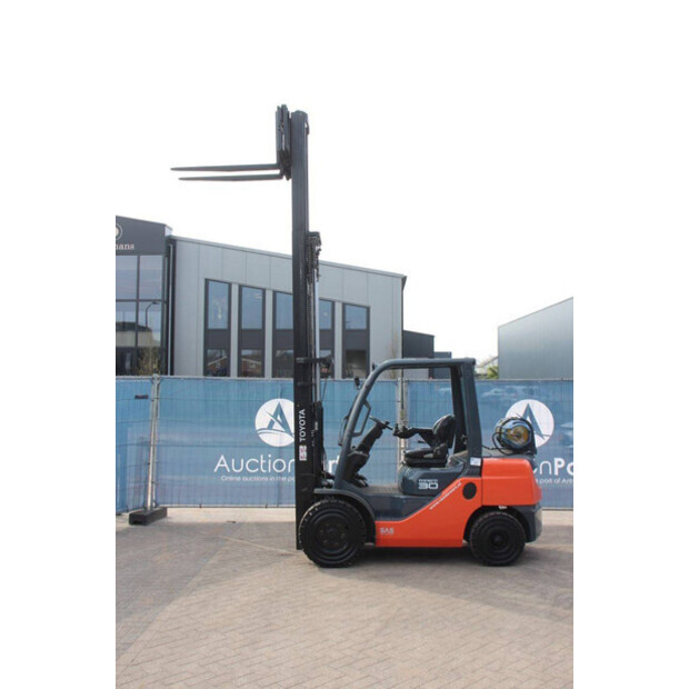 2019 Toyota 06-8FG30F-46318812