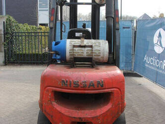 2002-nissan-ugd02a30pq-1437878-46318849