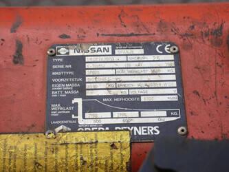 2002-nissan-ugd02a30pq-1437878-46318864