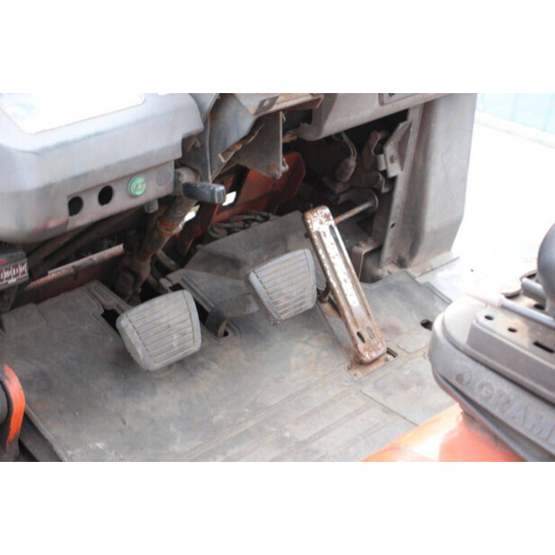 2002 NISSAN UGD02A30PQ-46318867