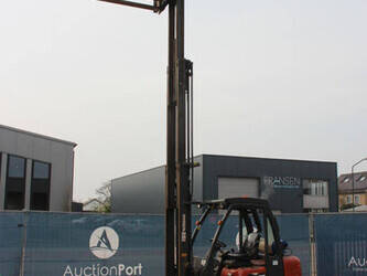 2002-nissan-ugd02a30pq-1437878-46318872