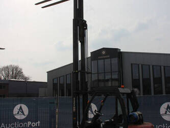 2002-nissan-ugd02a30pq-1437878-46318874