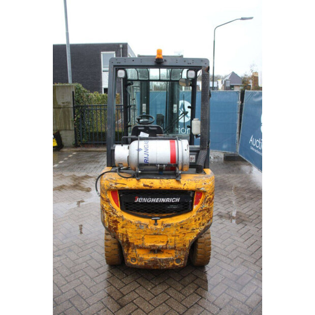 2015 Jungheinrich FG40-46318910