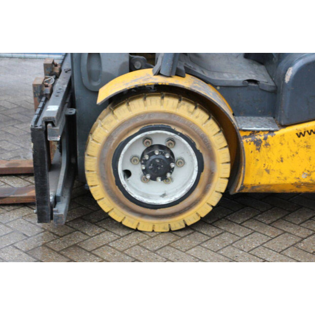 2015 Jungheinrich FG40-46318920