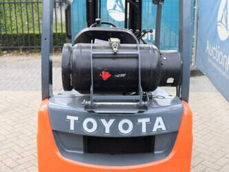 2008-toyota-02-8fgf18-1437886-46319122