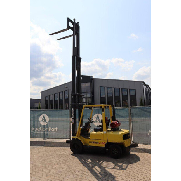 1998 Hyster H3.20XM-46319189