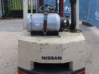 1995-nissan-kcugh02f350-1437889-46319238