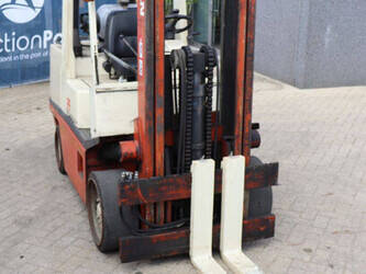 1995-nissan-kcugh02f350-1437889-46319240