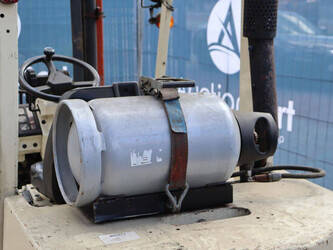 1995-nissan-kcugh02f350-1437889-46319253