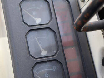 1995-nissan-kcugh02f350-1437889-46319271