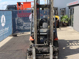 2011-toyota-42-7fgf25-1437892-46319364