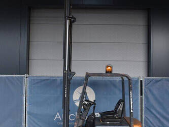 2000-still-r20-16-1437922-46320267