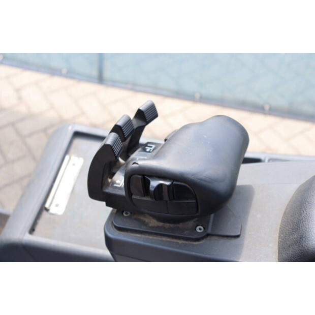 2016 Jungheinrich EFG215-46320745