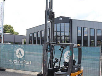 2016-jungheinrich-efg215-1437939-46320748