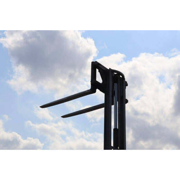 2016 Jungheinrich EFG215-46320749