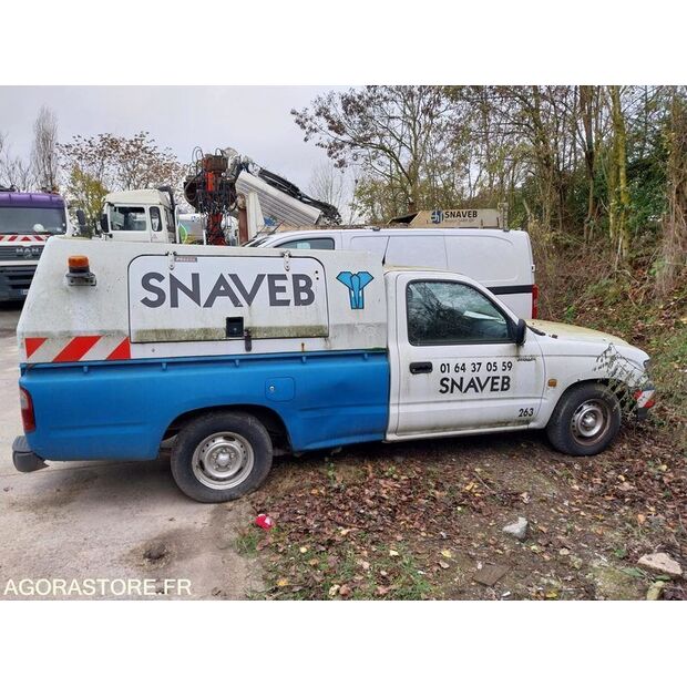 2004 تويوتا Hilux-46334521