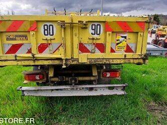 2009-renault-mascott-1437997-46334619