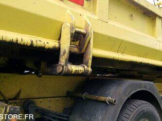 2009-renault-mascott-1437997-46334623