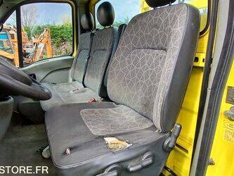 2009-renault-mascott-1437997-46334634