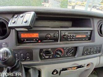 2009-renault-mascott-1437997-46334636