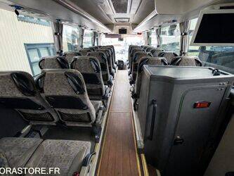 2015-scania-touring-1438008-46334833