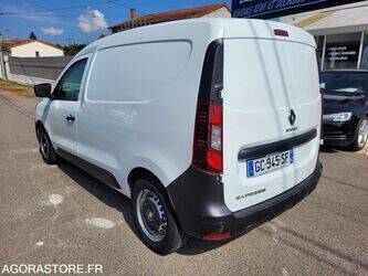 2021-renault-express-1438009-46334856