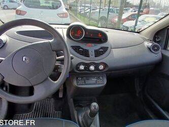 2013-renault-twingo-1438019-46335222