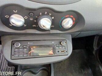 2013-renault-twingo-1438019-46335223