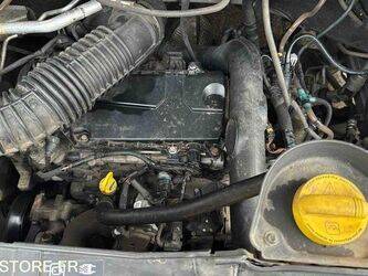 2013-renault-master-1438022-46335299