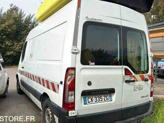 2013-renault-master-1438022-46335302