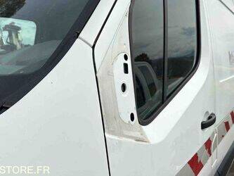 2013-renault-master-1438022-46335303