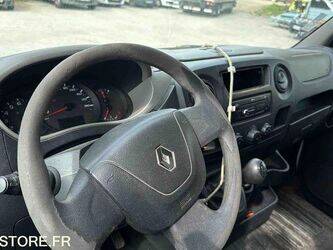 2013-renault-master-1438022-46335305