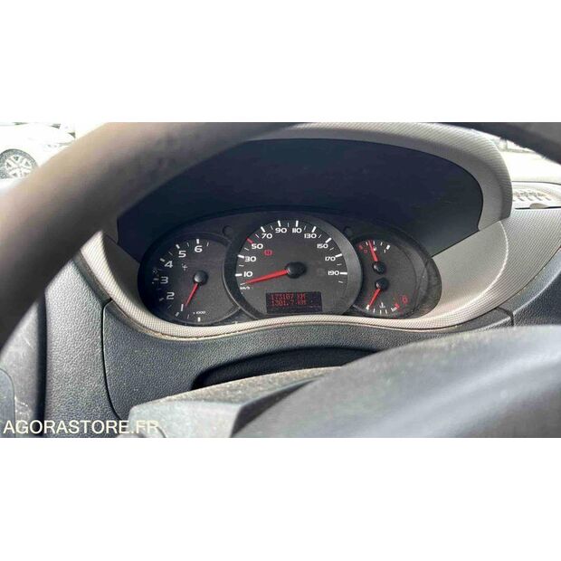 2013 Renault Master-46335310