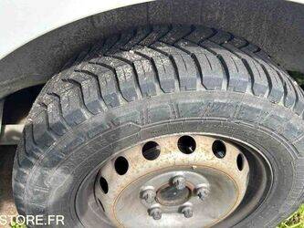 2013-renault-master-1438022-46335314